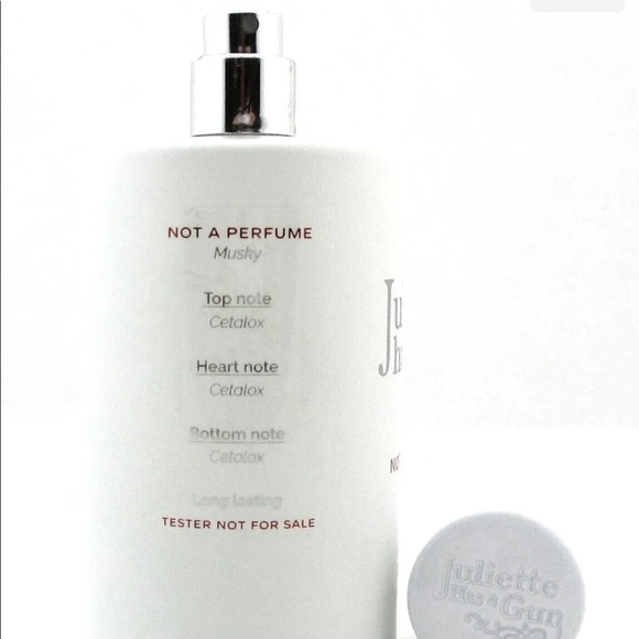 $140 VALUE! Juliette Has a Gun Not a Perfume 3.3 oz. EDP Spray. BNWOB - Picture 3 of 3
